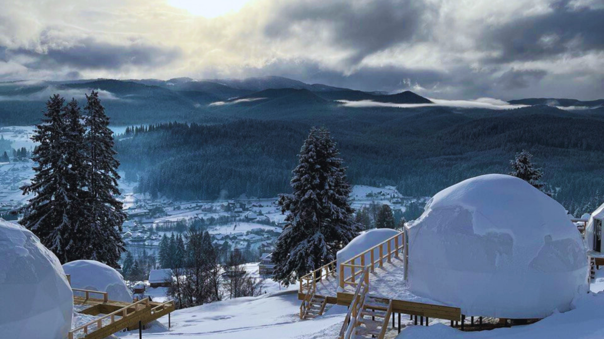 Are geodesic domes safe in high wind and heavy snow?