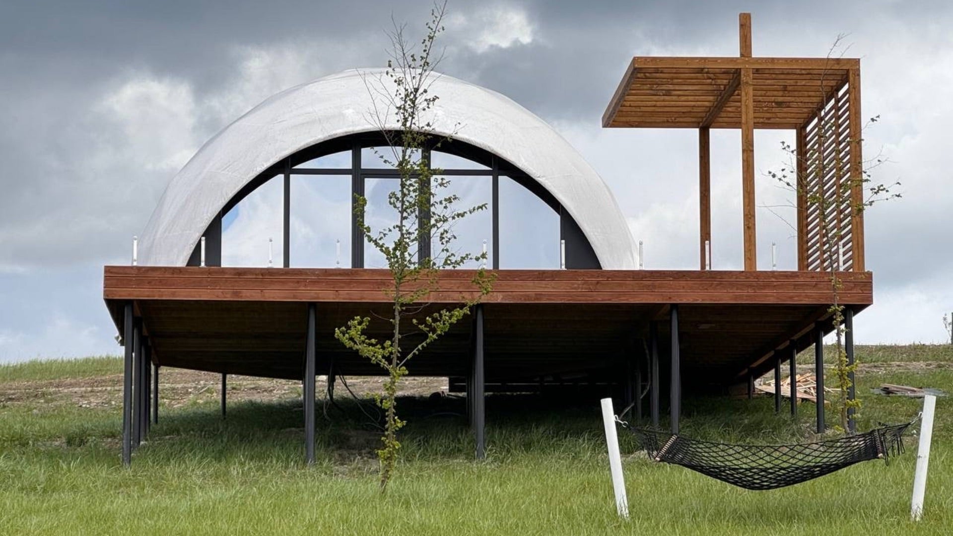 Dome 8 - 8m/26ft Geodesic Dome